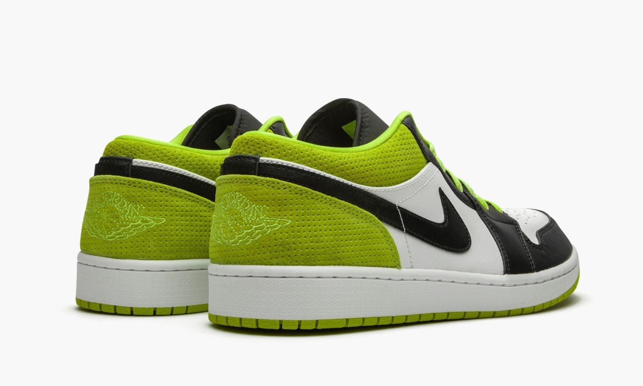 Jordan 1 Low “Black Cyber”